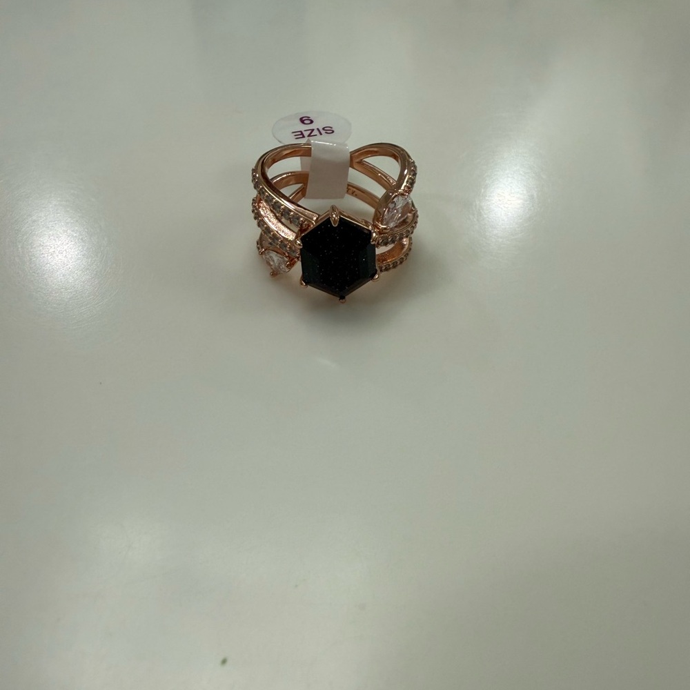 Bomb Party Black and Rose Gold Untamed - Picture 2 of 3